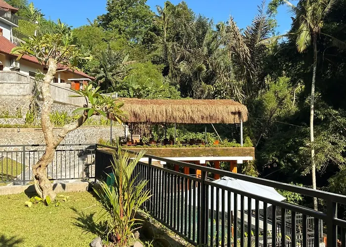 Dur Pekerisan Retreat * ウブド